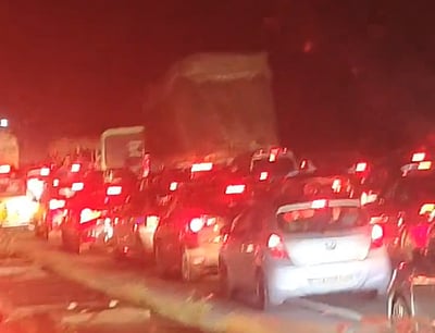 சென்னை - திருச்சி தேசிய நெடுஞ்சாலையில் கடும் போக்குவரத்து நெரிசல்!