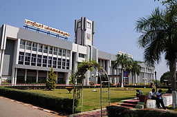 உதவிப் பேராசிரியா் நியமனத்தில் வெளிப்படைத்தன்மை வேண்டும்!