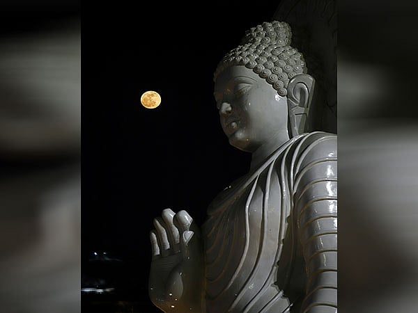 ஆசை அறுமின்கள்