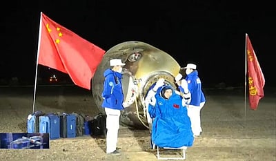 192 நாள்களுக்கு பிறகு பூமி திரும்பிய 3 சீன விண்வெளி வீரர்கள்!