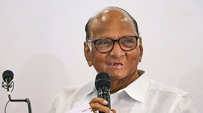 அஜீத் பவாரின் தொகுதிப் பணி சிறப்பு! சரத் பவாா் பாராட்டு