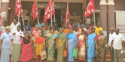 கோவில்பட்டியில் வீட்டுமனைப் பட்டா கோரி ஆா்ப்பாட்டம்