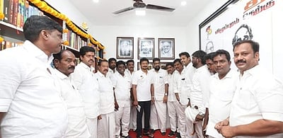 விழுப்புரத்தில் கலைஞா் நூற்றாண்டு நூலகம் திறப்பு