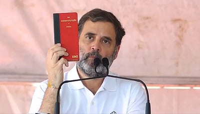 அரசியலமைப்பைப் பாதுகாப்பதுபோல் ராகுல் நாடகம்: பாஜக