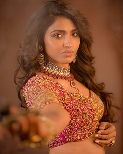 பிங்க் பியூட்டி... சாய் தன்ஷிகா!