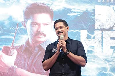 போலீஸ் வேடத்தில் நகுல்