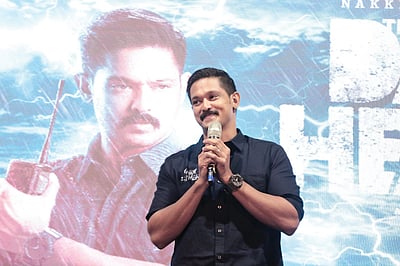 போலீஸ் வேடத்தில் நகுல்