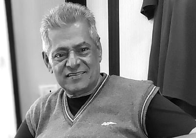 நடிகர் டெல்லி கணேஷ்  காலமானார்