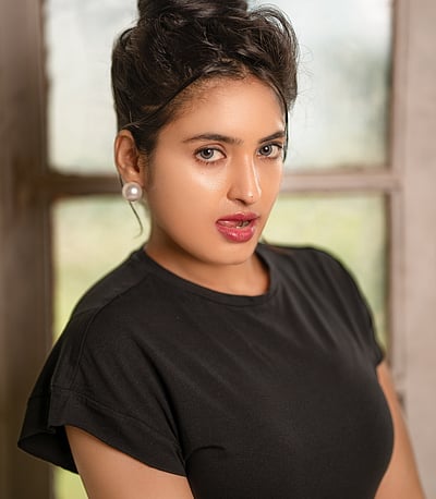 மன்றம் வந்த தென்றல்... ரதிகா ரவீந்தர்!