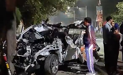 உத்தரகண்ட்: வாகன விபத்தில் 6 மாணவா்கள் உயிரிழப்பு