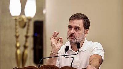 பெண்கள் சுயகௌரவத்துடன் வாழவே உதவித்தொகை-
ராகுல் விளக்கம்