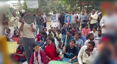 உ.பி.யில் தேர்வர்கள் தொடர் போராட்டம்! தேர்வாணையத்துக்கு நெருக்கடி