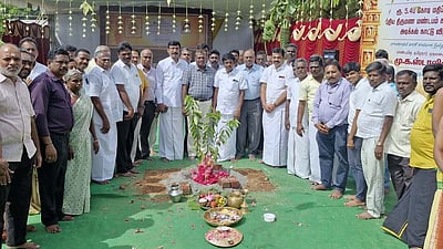 கொண்டத்துக்காளியம்மன் கோயிலில் திருமண மண்டபம் அமைக்கும் பணி: முதல்வா் தொடங்கிவைத்தாா்