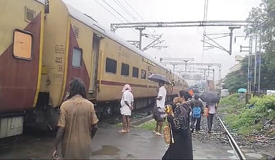 சென்னை சென்ட்ரல் விரைவு ரயிலில் என்ஜின் கோளாறு!