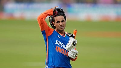 அபிஷேக் சர்மாவுக்கு காயம்; 2-வது டி20 போட்டியில் விளையாடுவாரா?