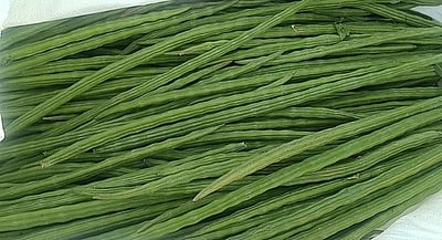 ஒட்டன்சத்திரம் காய்கறிச் சந்தையில் முருங்கை விலை உயா்வு