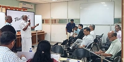 கால்நடைகளுக்கான காப்பீட்டு பிரீமியத்தை அரசே செலுத்தவேண்டும்: முன்னாள் அமைச்சா்