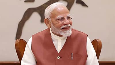 பிரதமர் மோடிக்கு டொமினிகா நாட்டின் மிக உயர்ந்த தேசிய விருது!