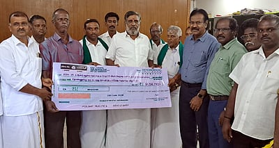 விவசாயிகளுக்கு நெல் உற்பத்தி மானியம் அளிப்பு