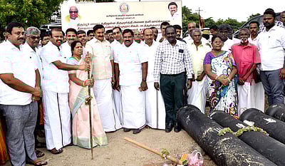 உடுமலையில் ரூ.4.13 கோடி மதிப்பிலான வளா்ச்சிப் பணிகள் தொடக்கம்