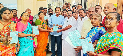 வில்லியனூரில் 41 பயனாளிகளுக்கு வீடு கட்ட ரூ. 34 லட்சம் நிதி