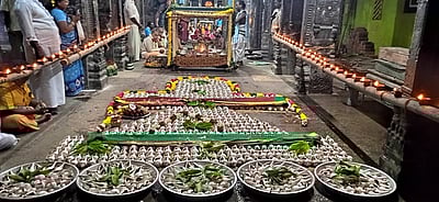 திருவெண்காடு கோயிலில் சோமவார வழிபாடு