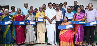  9 தமிழறிஞர்களின் நூல்கள் நாட்டுடைமை: உரிமைத்தொகை ரூ. 90 லட்சம் வழங்கல்!