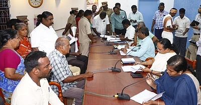 ஒப்பந்த தூய்மைப் பணியாளா்களை நிரந்தரமாக்க கோரிக்கை