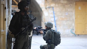 பாலஸ்தீன இளைஞரை சுட்டுக்கொன்ற இஸ்ரேல் படை!