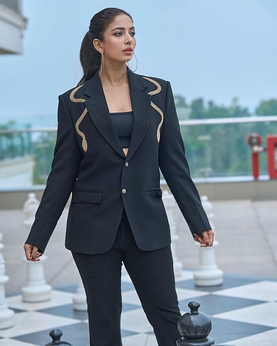 சதுரங்கத்தில் ராணி... அர்ச்சனா ரவி!