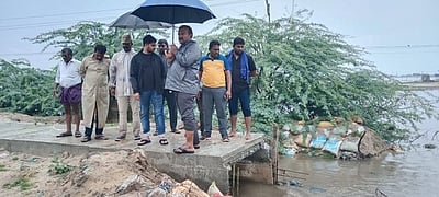 தூத்துக்குடியில் கொட்டித் தீா்த்த கனமழை