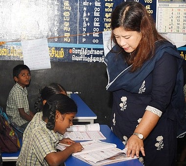 வேலூா் ஊராட்சியில் ‘உங்களைத் தேடி உங்கள் ஊரில்’ திட்ட சிறப்பு முகாம்