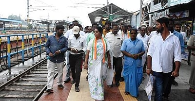 மயிலாடுதுறை: இரட்டை ரயில் வழித்தடம் அமைக்க வலியுறுத்தப்படும்: எம்பி ஆா்.சுதா