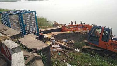 வீராணம் ஏரி மதகில் உடைப்பு