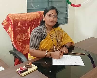 வெங்கத்தூா் ஊராட்சி தலைவியாக சுனிதா பாலயோகி மீண்டும் பதவியேற்பு