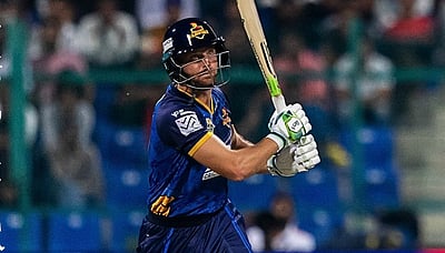 14 பந்துகளில் அரைசதம்: டி10 கிரிக்கெட்டில் அசத்தும் ஜோஸ் பட்லர்..! 