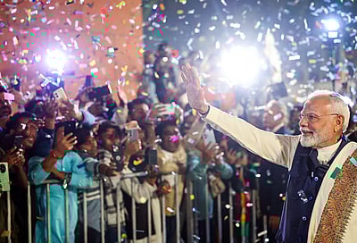 மகாராஷ்டிரத்தில் வளா்ச்சிக்கு கிடைத்த வெற்றி: பிரதமா் மோடி
