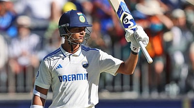 மெக்கல்லம் சாதனையை முறியடித்த ஜெய்ஸ்வால்! 