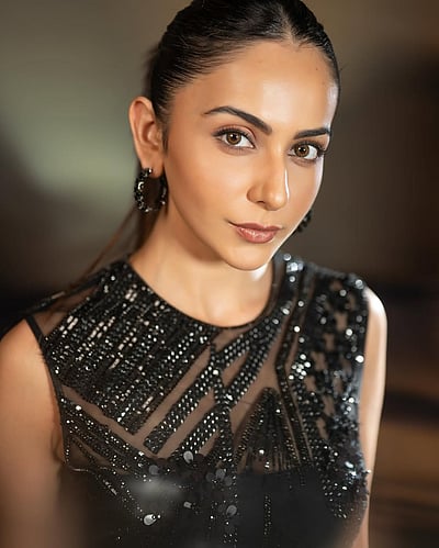 தங்கத்தாமரை... ரகுல் பிரீத் சிங்!