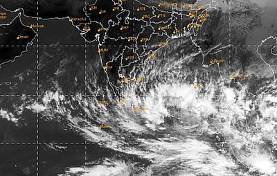 வங்கக் கடலில் ஆழ்ந்த காற்றழுத்த தாழ்வுப் பகுதியாக வலுப்பெற்றது!