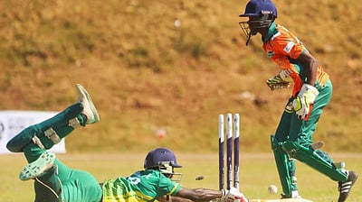 7 ரன்னில் ஆல்-அவுட் ஆன ஐவரிகோஸ்ட்! டி20 வரலாற்றில் மிக மோசமான ஸ்கோர்!