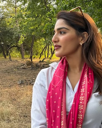 சிங்கப் (பூங்கா) பெண்ணே... கல்பனா சர்மா!