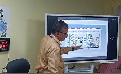 புயலாக மாறி, 29ஆம் தேதி வரை கடற்கரையை ஒட்டியே நகரும்: பாலச்சந்திரன்