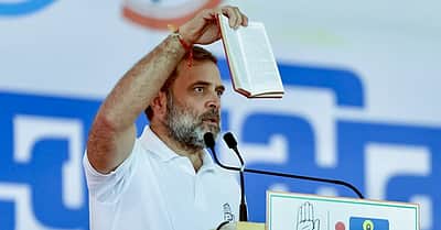 ஏழை சமூகத்தை பாதுகாக்கும் சக்திவாய்ந்த கருவி அரசியலமைப்பு! ராகுல் காந்தி