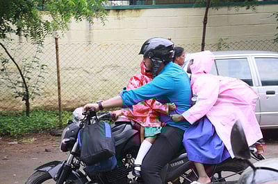 நெல்லை மாவட்டத்தில் தொடா் மழை