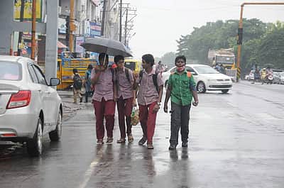 சென்னை, செங்கல்பட்டு பள்ளிகளுக்கு மட்டும் இன்று விடுமுறை!