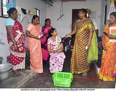 ‘ஊட்டச்சத்து பெட்டகம்’ பயன்பாடு: வீடுகளுக்கு சென்று ஆட்சியா் ஆய்வு