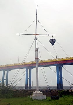 பாம்பனில் சூறைக் காற்று; கடல் சீற்றம்