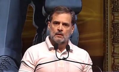 நிவாரணப் பணிகளில் உதவுங்கள்: காங்கிரஸ் தொண்டர்களுக்கு ராகுல் வேண்டுகோள்!