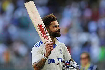 பேராசை பிடித்தவர்கள் இந்திய ரசிகர்கள்..! கோலிக்கு ஆதரவாக முன்னாள் வீரர் கருத்து! 